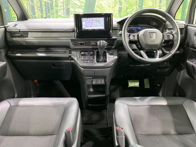 ステップワゴン スパーダ　４ＷＤ　両側電動ドア　バックカメラ　寒冷地仕様　ホンダセンシング　レーダークルーズ　禁煙車　電動リアゲート　ハーフレザーシート　ドラレコ　コーナーセンサー　スマートキー　ＬＥＤヘッド　ＥＴＣ（2枚目）