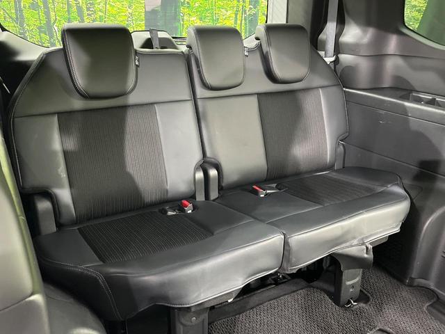 ステップワゴン スパーダ　４ＷＤ　両側電動ドア　バックカメラ　寒冷地仕様　ホンダセンシング　レーダークルーズ　禁煙車　電動リアゲート　ハーフレザーシート　ドラレコ　コーナーセンサー　スマートキー　ＬＥＤヘッド　ＥＴＣ（11枚目）