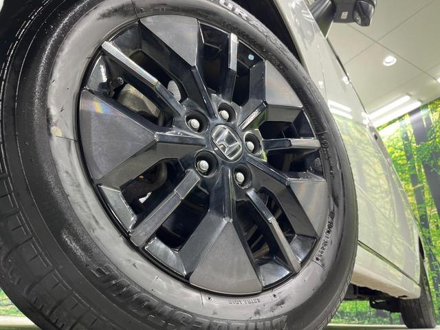 ステップワゴン スパーダ　４ＷＤ　両側電動ドア　バックカメラ　寒冷地仕様　ホンダセンシング　レーダークルーズ　禁煙車　電動リアゲート　ハーフレザーシート　ドラレコ　コーナーセンサー　スマートキー　ＬＥＤヘッド　ＥＴＣ（14枚目）