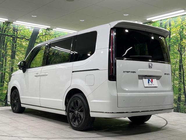 ステップワゴン スパーダ　４ＷＤ　両側電動ドア　バックカメラ　寒冷地仕様　ホンダセンシング　レーダークルーズ　禁煙車　電動リアゲート　ハーフレザーシート　ドラレコ　コーナーセンサー　スマートキー　ＬＥＤヘッド　ＥＴＣ（66枚目）