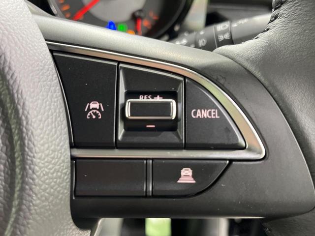 ジムニー ＸＣ　４ＷＤ　ターボ　届出済未使用車　セーフティサポート　レーダークルーズ　コーナーセンサー　スマートキー　ＬＥＤヘッド　純正１６インチアルミ　車線逸脱警報　オートライト　オートエアコン（4枚目）
