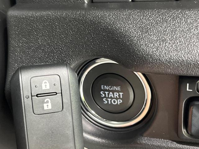 ジムニー ＸＣ　４ＷＤ　ターボ　届出済未使用車　セーフティサポート　レーダークルーズ　コーナーセンサー　スマートキー　ＬＥＤヘッド　純正１６インチアルミ　車線逸脱警報　オートライト　オートエアコン（6枚目）