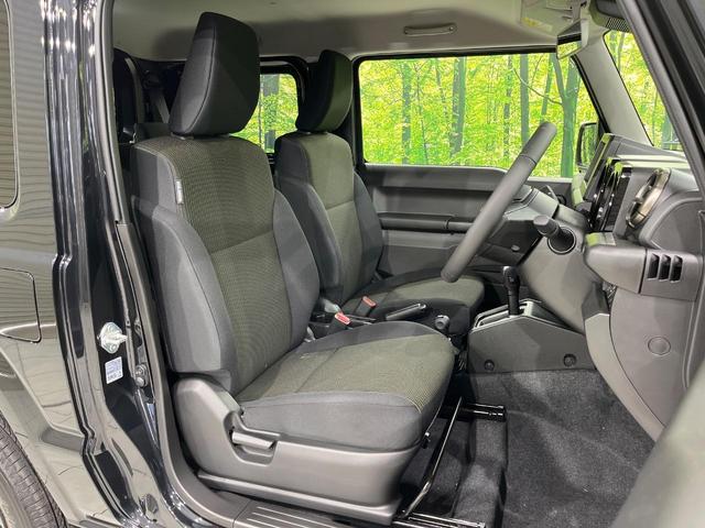 ジムニー ＸＣ　４ＷＤ　ターボ　届出済未使用車　セーフティサポート　レーダークルーズ　コーナーセンサー　スマートキー　ＬＥＤヘッド　純正１６インチアルミ　車線逸脱警報　オートライト　オートエアコン（9枚目）