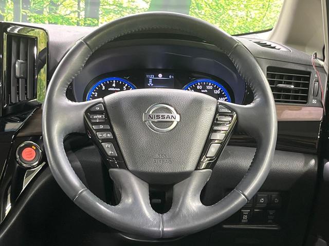 エルグランド ２５０ハイウェイスターＳ　両側電動スライドドア　純正ＳＤナビ　全周囲カメラ　禁煙車　衝突軽減装置　レーダークルーズ　スマートキー　オートライト　オートエアコン　ＬＥＤヘッド　ＥＴＣ　電動格納ミラー　プライバシーガラス（13枚目）