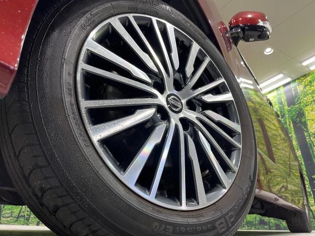 エルグランド ２５０ハイウェイスターＳ　両側電動スライドドア　純正ＳＤナビ　全周囲カメラ　禁煙車　衝突軽減装置　レーダークルーズ　スマートキー　オートライト　オートエアコン　ＬＥＤヘッド　ＥＴＣ　電動格納ミラー　プライバシーガラス（15枚目）