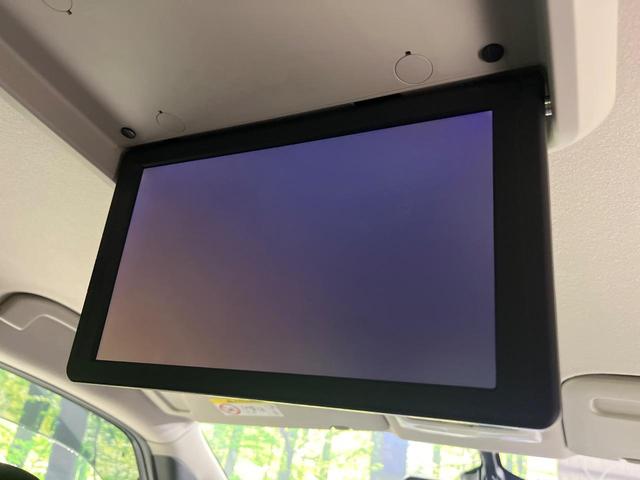 セレナ ハイウェイスター　両側電動スライドドア　後席モニター　純正ＳＤナビ　全周囲カメラ　禁煙車　衝突軽減装置　レーダークルーズ　スマートキー　オートライト　オートエアコン　ＥＴＣ　クリアランスソナー　電動格納ミラー（4枚目）