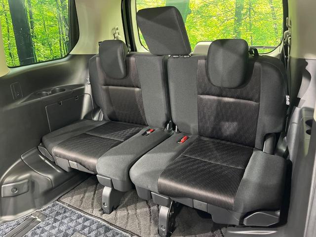 セレナ ハイウェイスター　両側電動スライドドア　後席モニター　純正ＳＤナビ　全周囲カメラ　禁煙車　衝突軽減装置　レーダークルーズ　スマートキー　オートライト　オートエアコン　ＥＴＣ　クリアランスソナー　電動格納ミラー（47枚目）