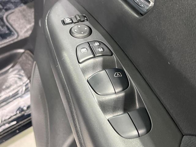 セレナ ハイウェイスター　両側電動スライドドア　後席モニター　純正ＳＤナビ　全周囲カメラ　禁煙車　衝突軽減装置　レーダークルーズ　スマートキー　オートライト　オートエアコン　ＥＴＣ　クリアランスソナー　電動格納ミラー（56枚目）