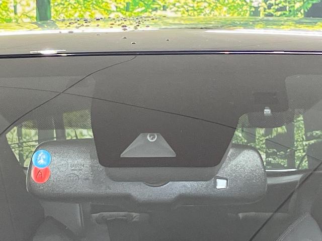 C-HR G 純正8型ナビ付ディスプレイオーディオ バックカメラ 禁煙車 レーダークルーズ ETC 衝突被害軽減装置 ハーフレザーシート ドラレコ コーナーセンサー スマートキー LEDヘッド 純正18インチアルミ(28枚目)