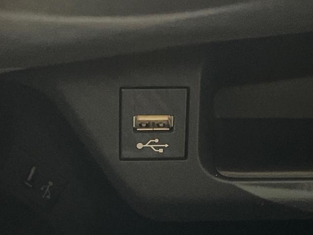 C-HR G 純正8型ナビ付ディスプレイオーディオ バックカメラ 禁煙車 レーダークルーズ ETC 衝突被害軽減装置 ハーフレザーシート ドラレコ コーナーセンサー スマートキー LEDヘッド 純正18インチアルミ(40枚目)