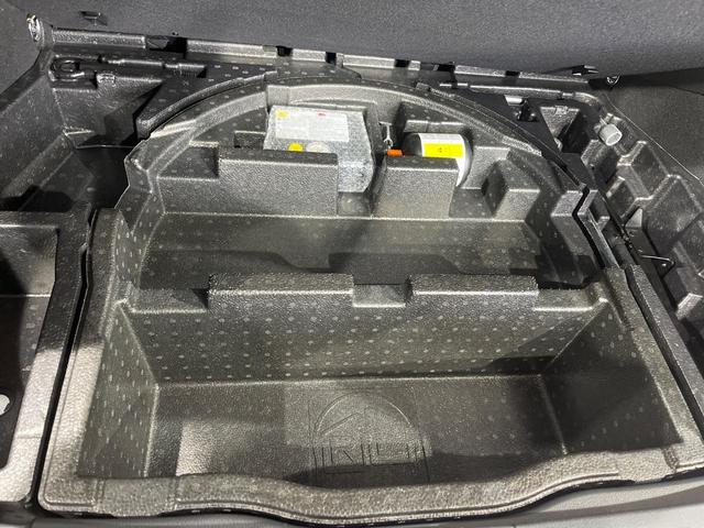 C-HR G 純正8型ナビ付ディスプレイオーディオ バックカメラ 禁煙車 レーダークルーズ ETC 衝突被害軽減装置 ハーフレザーシート ドラレコ コーナーセンサー スマートキー LEDヘッド 純正18インチアルミ(43枚目)