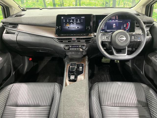 オーラ Ｇ　ＦＯＵＲ　レザーエディション　ＢＯＳＥサウンド　純正ＳＤナビ　全周囲カメラ　禁煙車　衝突軽減装置　レーダークルーズ　ＥＴＣ　スマートキー　オートライト　オートエアコン　ＬＥＤヘッド　ＬＥＤフォグ　シートヒーター　クリアランスソナー（2枚目）