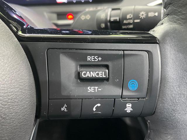 オーラ Ｇ　ＦＯＵＲ　レザーエディション　ＢＯＳＥサウンド　純正ＳＤナビ　全周囲カメラ　禁煙車　衝突軽減装置　レーダークルーズ　ＥＴＣ　スマートキー　オートライト　オートエアコン　ＬＥＤヘッド　ＬＥＤフォグ　シートヒーター　クリアランスソナー（7枚目）