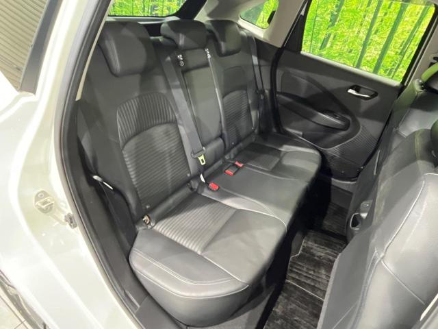 オーラ Ｇ　ＦＯＵＲ　レザーエディション　ＢＯＳＥサウンド　純正ＳＤナビ　全周囲カメラ　禁煙車　衝突軽減装置　レーダークルーズ　ＥＴＣ　スマートキー　オートライト　オートエアコン　ＬＥＤヘッド　ＬＥＤフォグ　シートヒーター　クリアランスソナー（10枚目）