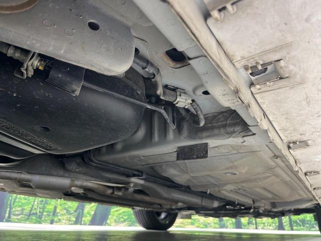 オーラ Ｇ　ＦＯＵＲ　レザーエディション　ＢＯＳＥサウンド　純正ＳＤナビ　全周囲カメラ　禁煙車　衝突軽減装置　レーダークルーズ　ＥＴＣ　スマートキー　オートライト　オートエアコン　ＬＥＤヘッド　ＬＥＤフォグ　シートヒーター　クリアランスソナー（22枚目）