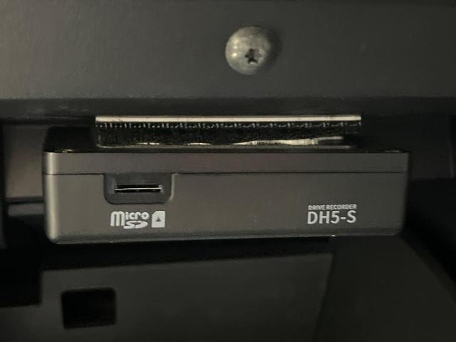 オーラ Ｇ　ＦＯＵＲ　レザーエディション　ＢＯＳＥサウンド　純正ＳＤナビ　全周囲カメラ　禁煙車　衝突軽減装置　レーダークルーズ　ＥＴＣ　スマートキー　オートライト　オートエアコン　ＬＥＤヘッド　ＬＥＤフォグ　シートヒーター　クリアランスソナー（35枚目）