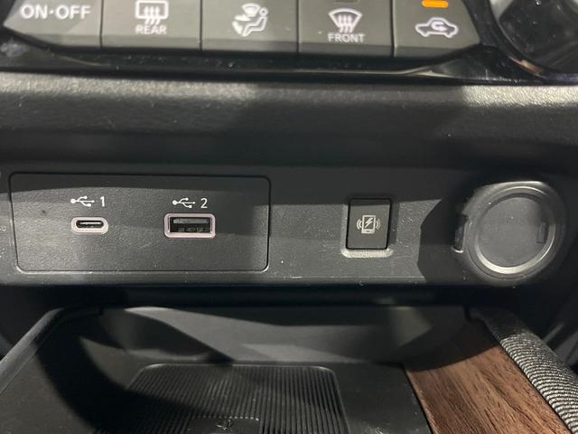 オーラ Ｇ　ＦＯＵＲ　レザーエディション　ＢＯＳＥサウンド　純正ＳＤナビ　全周囲カメラ　禁煙車　衝突軽減装置　レーダークルーズ　ＥＴＣ　スマートキー　オートライト　オートエアコン　ＬＥＤヘッド　ＬＥＤフォグ　シートヒーター　クリアランスソナー（37枚目）