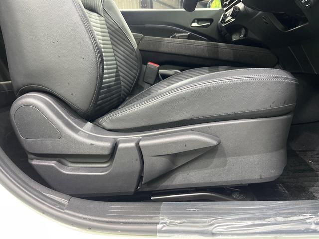 オーラ Ｇ　ＦＯＵＲ　レザーエディション　ＢＯＳＥサウンド　純正ＳＤナビ　全周囲カメラ　禁煙車　衝突軽減装置　レーダークルーズ　ＥＴＣ　スマートキー　オートライト　オートエアコン　ＬＥＤヘッド　ＬＥＤフォグ　シートヒーター　クリアランスソナー（45枚目）