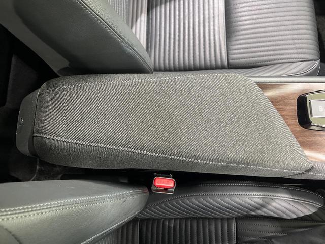 オーラ Ｇ　ＦＯＵＲ　レザーエディション　ＢＯＳＥサウンド　純正ＳＤナビ　全周囲カメラ　禁煙車　衝突軽減装置　レーダークルーズ　ＥＴＣ　スマートキー　オートライト　オートエアコン　ＬＥＤヘッド　ＬＥＤフォグ　シートヒーター　クリアランスソナー（51枚目）