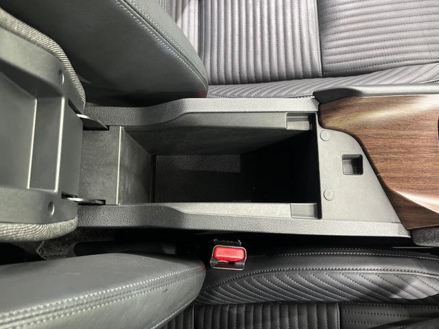 オーラ Ｇ　ＦＯＵＲ　レザーエディション　ＢＯＳＥサウンド　純正ＳＤナビ　全周囲カメラ　禁煙車　衝突軽減装置　レーダークルーズ　ＥＴＣ　スマートキー　オートライト　オートエアコン　ＬＥＤヘッド　ＬＥＤフォグ　シートヒーター　クリアランスソナー（52枚目）