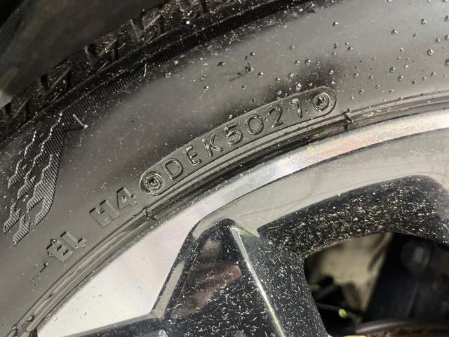 オーラ Ｇ　ＦＯＵＲ　レザーエディション　ＢＯＳＥサウンド　純正ＳＤナビ　全周囲カメラ　禁煙車　衝突軽減装置　レーダークルーズ　ＥＴＣ　スマートキー　オートライト　オートエアコン　ＬＥＤヘッド　ＬＥＤフォグ　シートヒーター　クリアランスソナー（61枚目）