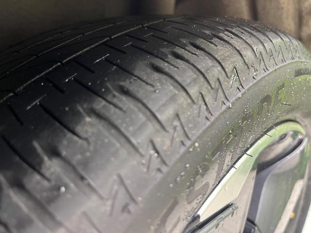 オーラ Ｇ　ＦＯＵＲ　レザーエディション　ＢＯＳＥサウンド　純正ＳＤナビ　全周囲カメラ　禁煙車　衝突軽減装置　レーダークルーズ　ＥＴＣ　スマートキー　オートライト　オートエアコン　ＬＥＤヘッド　ＬＥＤフォグ　シートヒーター　クリアランスソナー（62枚目）