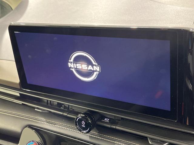 セレナ ハイウェイスターＶ　４ＷＤ　１２．３インチナビ　アラウンドビューカメラ　ＥＴＣ２．０　禁煙車　３６０度セーフティアシスト　ハンズフリー両側電動スライド　ＬＥＤヘッド＆フォグ　オートライト　インテリジェントルームミラー（3枚目）