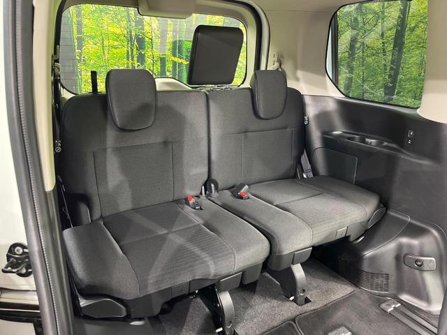 セレナ ハイウェイスターＶ　４ＷＤ　１２．３インチナビ　アラウンドビューカメラ　ＥＴＣ２．０　禁煙車　３６０度セーフティアシスト　ハンズフリー両側電動スライド　ＬＥＤヘッド＆フォグ　オートライト　インテリジェントルームミラー（10枚目）