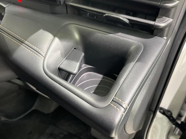 セレナ ハイウェイスターＶ　４ＷＤ　１２．３インチナビ　アラウンドビューカメラ　ＥＴＣ２．０　禁煙車　３６０度セーフティアシスト　ハンズフリー両側電動スライド　ＬＥＤヘッド＆フォグ　オートライト　インテリジェントルームミラー（35枚目）