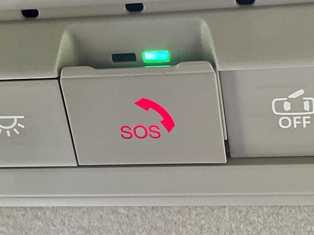 セレナ ハイウェイスターＶ　４ＷＤ　１２．３インチナビ　アラウンドビューカメラ　ＥＴＣ２．０　禁煙車　３６０度セーフティアシスト　ハンズフリー両側電動スライド　ＬＥＤヘッド＆フォグ　オートライト　インテリジェントルームミラー（51枚目）