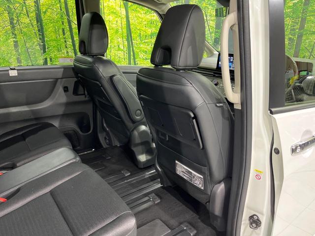 セレナ ハイウェイスターＶ　４ＷＤ　１２．３インチナビ　アラウンドビューカメラ　ＥＴＣ２．０　禁煙車　３６０度セーフティアシスト　ハンズフリー両側電動スライド　ＬＥＤヘッド＆フォグ　オートライト　インテリジェントルームミラー（52枚目）