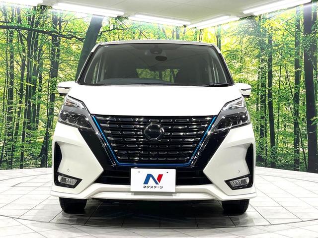 セレナ ｅ－パワー　ハイウェイスターＶ　後席モニター　両側電動ドア　禁煙車　純正ＳＤナビ　全周囲カメラ　衝突被害軽減システム　スマートキー　ＬＥＤヘッド　ＥＴＣ　クルコン　純正１５インチアルミ　Ｂｌｕｅｔｏｏｔｈ（15枚目）