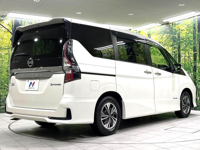 セレナ ｅ－パワー　ハイウェイスターＶ　後席モニター　両側電動ドア　禁煙車　純正ＳＤナビ　全周囲カメラ　衝突被害軽減システム　スマートキー　ＬＥＤヘッド　ＥＴＣ　クルコン　純正１５インチアルミ　Ｂｌｕｅｔｏｏｔｈ（18枚目）