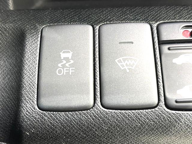 ステップワゴンスパーダ Z クールスピリット 両側電動スライドドア パナソニック製8型SDナビ バックカメラ 寒冷地仕様 禁煙車 ハーフレザーシート スマートキー HIDヘッド ETC クルコン オートライト オートエアコン 盗難防止装置(6枚目)