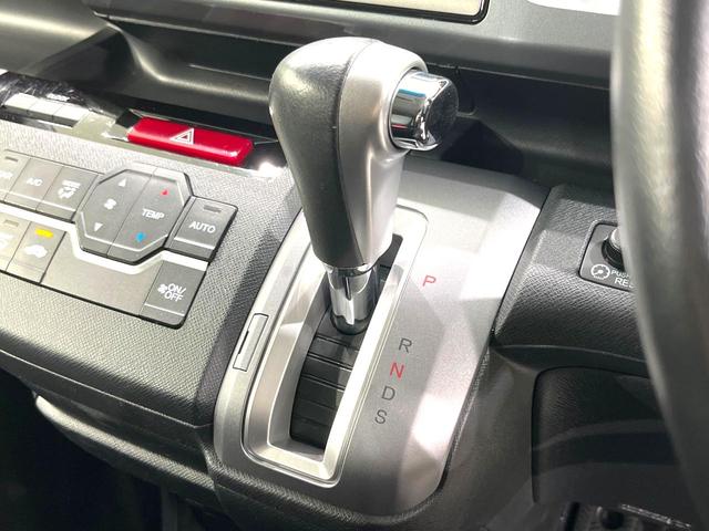 ステップワゴンスパーダ Z クールスピリット 両側電動スライドドア パナソニック製8型SDナビ バックカメラ 寒冷地仕様 禁煙車 ハーフレザーシート スマートキー HIDヘッド ETC クルコン オートライト オートエアコン 盗難防止装置(25枚目)