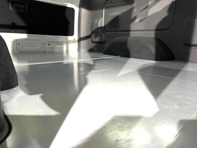 ＮＶ３５０キャラバンバン ロングプレミアムＧＸターボ　アーバンクロム　電動スライドドア　純正ＳＤナビ　全周囲カメラ　衝突被害軽減システム　禁煙車　ドラレコ　スマートキー　ＬＥＤヘッド・フォグ　ＥＴＣ　純正１５インチアルミホイール　衝突安全ボディ　盗難防止装置（41枚目）