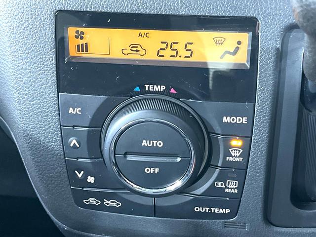 スペーシアカスタム ＸＳリミテッド　両側電動スライドドア　ＳＤナビ　禁煙車　衝突軽減装置　スマートキー　オートライト　ＨＩＤヘッド　シートヒーター　ＥＴＣ　オートエアコン　電動格納ミラー　プライバシーガラス　ドアバイザー　フルセグ（8枚目）