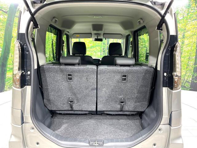 スペーシアカスタム ＸＳリミテッド　両側電動スライドドア　ＳＤナビ　禁煙車　衝突軽減装置　スマートキー　オートライト　ＨＩＤヘッド　シートヒーター　ＥＴＣ　オートエアコン　電動格納ミラー　プライバシーガラス　ドアバイザー　フルセグ（11枚目）