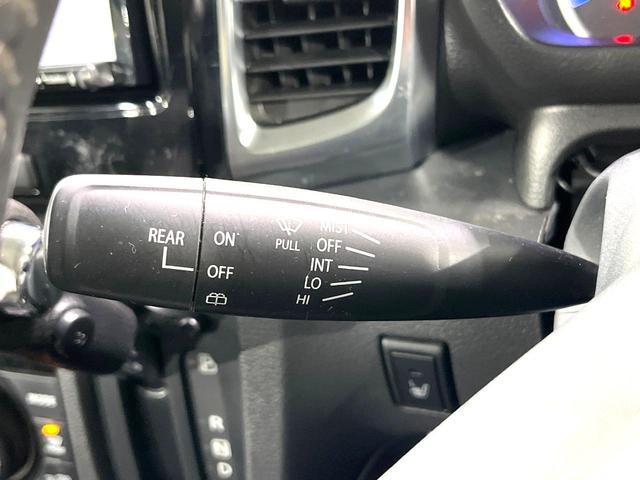 スペーシアカスタム ＸＳリミテッド　両側電動スライドドア　ＳＤナビ　禁煙車　衝突軽減装置　スマートキー　オートライト　ＨＩＤヘッド　シートヒーター　ＥＴＣ　オートエアコン　電動格納ミラー　プライバシーガラス　ドアバイザー　フルセグ（32枚目）