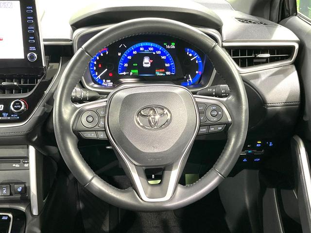 カローラクロス ハイブリッド　Ｚ　純正ＳＤナビ　バックカメラ　寒冷地仕様　禁煙車　衝突軽減装置　レーダークルーズ　スマートキー　オートライト　ＬＥＤヘッド　ＥＴＣ　パワーバックドア　パワーシート　シートヒーター　オートエアコン（12枚目）