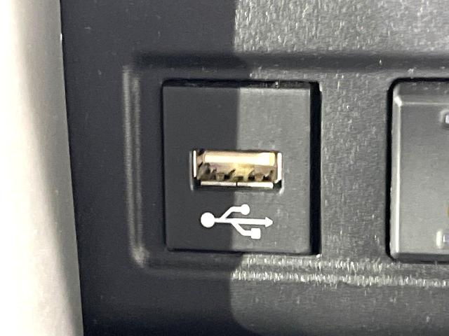 カローラクロス ハイブリッド　Ｚ　純正ＳＤナビ　バックカメラ　寒冷地仕様　禁煙車　衝突軽減装置　レーダークルーズ　スマートキー　オートライト　ＬＥＤヘッド　ＥＴＣ　パワーバックドア　パワーシート　シートヒーター　オートエアコン（32枚目）