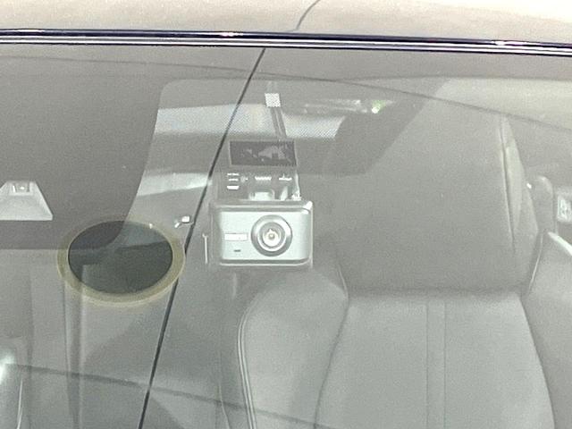 カローラクロス ハイブリッド　Ｚ　純正ＳＤナビ　バックカメラ　寒冷地仕様　禁煙車　衝突軽減装置　レーダークルーズ　スマートキー　オートライト　ＬＥＤヘッド　ＥＴＣ　パワーバックドア　パワーシート　シートヒーター　オートエアコン（36枚目）