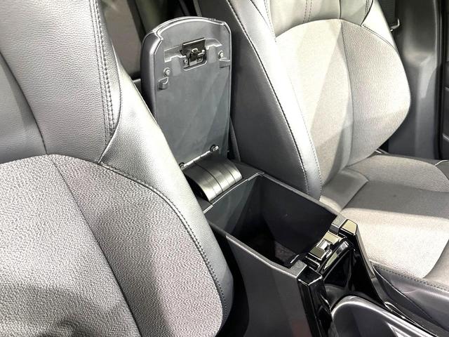 カローラクロス ハイブリッド　Ｚ　純正ＳＤナビ　バックカメラ　寒冷地仕様　禁煙車　衝突軽減装置　レーダークルーズ　スマートキー　オートライト　ＬＥＤヘッド　ＥＴＣ　パワーバックドア　パワーシート　シートヒーター　オートエアコン（58枚目）
