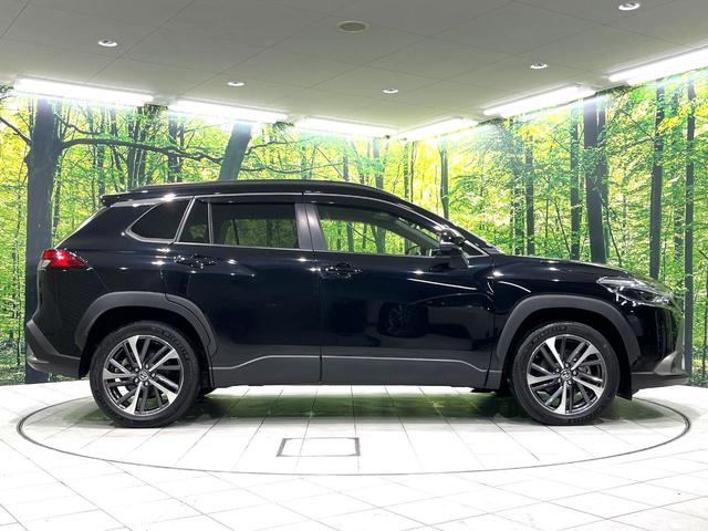 カローラクロス ハイブリッド　Ｚ　純正ＳＤナビ　バックカメラ　寒冷地仕様　禁煙車　衝突軽減装置　レーダークルーズ　スマートキー　オートライト　ＬＥＤヘッド　ＥＴＣ　パワーバックドア　パワーシート　シートヒーター　オートエアコン（63枚目）