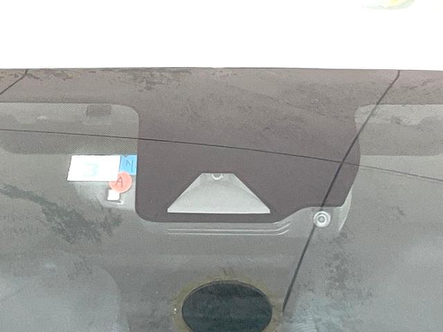 アクア Ｚ　１０．５インチディスプレイ　全周囲カメラ　寒冷地仕様　禁煙車　衝突軽減装置　レーダークルーズ　オートライト　オートエアコン　スマートキー　オートマチックハイビーム　ＬＥＤヘッド　ＬＥＤフォグ（6枚目）