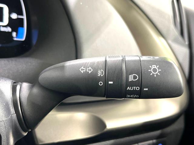 アクア Ｚ　１０．５インチディスプレイ　全周囲カメラ　寒冷地仕様　禁煙車　衝突軽減装置　レーダークルーズ　オートライト　オートエアコン　スマートキー　オートマチックハイビーム　ＬＥＤヘッド　ＬＥＤフォグ（8枚目）