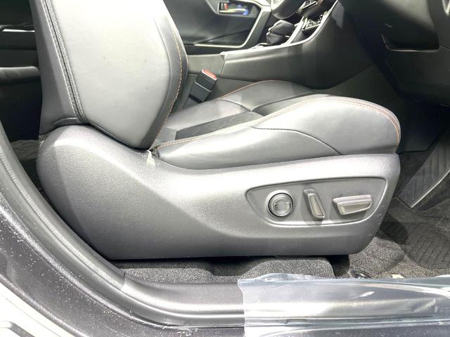 RAV4 ハイブリッドアドベンチャー 10インチディスプレイオーディオ 全周囲カメラ 禁煙車 寒冷地仕様 衝突軽減装置 レーダークルーズ スマートキー パワーシート シートヒーター ETC オートライト オートエアコン レーンアシスト(52枚目)