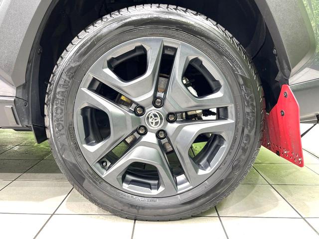 RAV4 ハイブリッドアドベンチャー 10インチディスプレイオーディオ 全周囲カメラ 禁煙車 寒冷地仕様 衝突軽減装置 レーダークルーズ スマートキー パワーシート シートヒーター ETC オートライト オートエアコン レーンアシスト(70枚目)