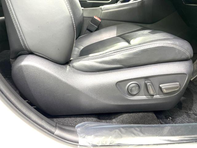 RAV4 G Zパッケージ 純正SDナビ バックカメラ 禁煙車 衝突軽減装置 レーダークルーズ スマートキー パワーバックドア パワーシート ETC オートライト オートエアコン LEDヘッド LEDフォグ シートヒーター(50枚目)