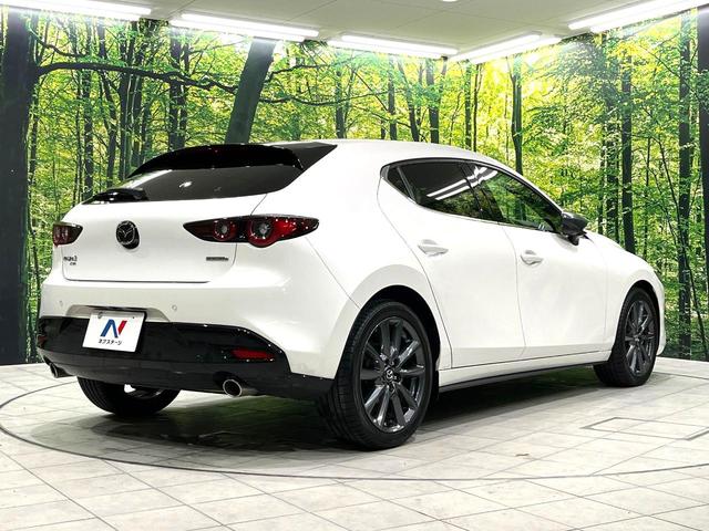 MAZDA3ファストバック 15Sツーリング 4WD 純正8.8インチナビ 360°ビューカメラ ETC ドラレコ 衝突軽減装置 レーダークルーズコントロール LEDヘッドライト フルセグTV Bluetooth接続 純正18インチアルミ(18枚目)